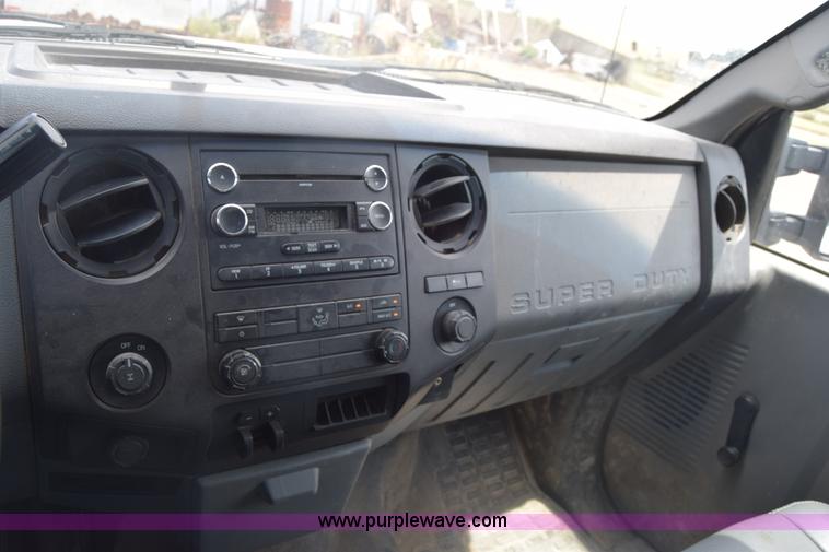 image for item K2929 2011 Ford F250 Super Duty Crew Cab pickup truck