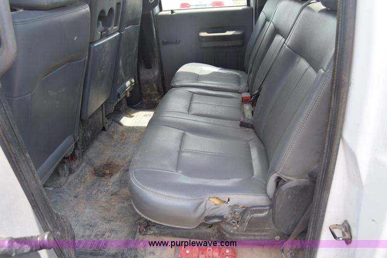 image for item K2929 2011 Ford F250 Super Duty Crew Cab pickup truck