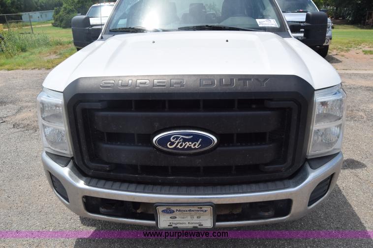 image for item K2929 2011 Ford F250 Super Duty Crew Cab pickup truck
