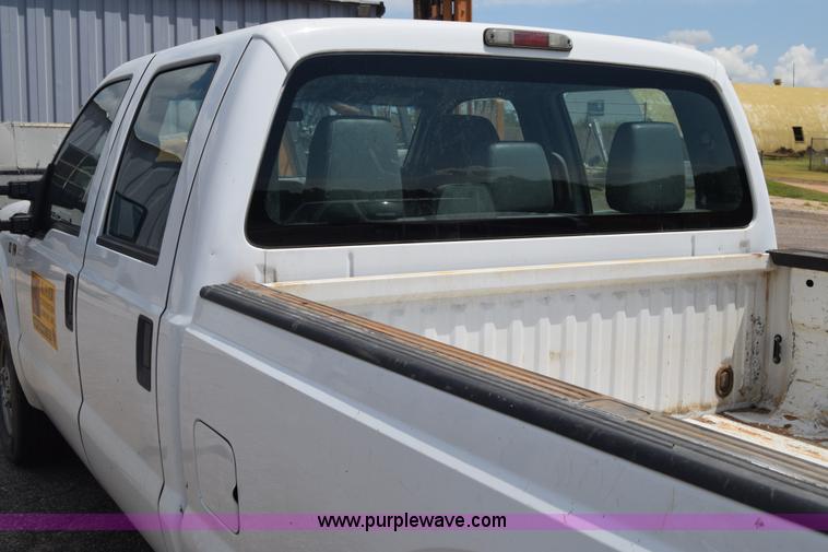 image for item K2929 2011 Ford F250 Super Duty Crew Cab pickup truck