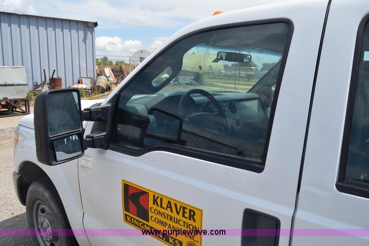 image for item K2929 2011 Ford F250 Super Duty Crew Cab pickup truck