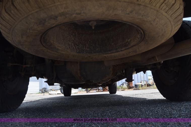 image for item K2929 2011 Ford F250 Super Duty Crew Cab pickup truck