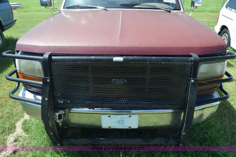 image for item K2984 1993 Ford F350 utility truck