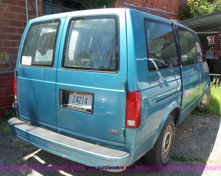 image for item K3139 1993 Chevrolet Astro Extended van