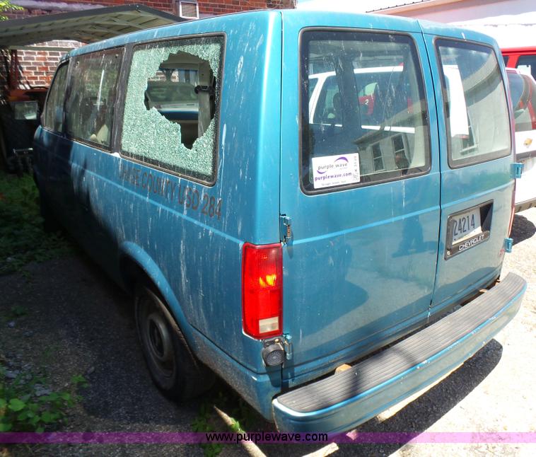 image for item K3139 1993 Chevrolet Astro Extended van