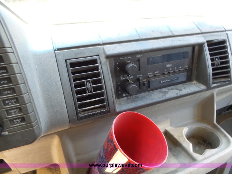 image for item K3139 1993 Chevrolet Astro Extended van