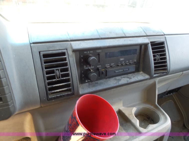 image for item K3139 1993 Chevrolet Astro Extended van