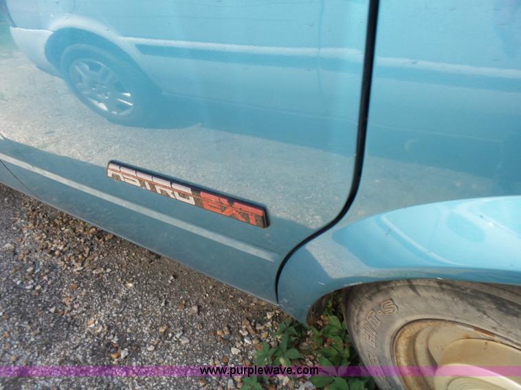 image for item K3139 1993 Chevrolet Astro Extended van