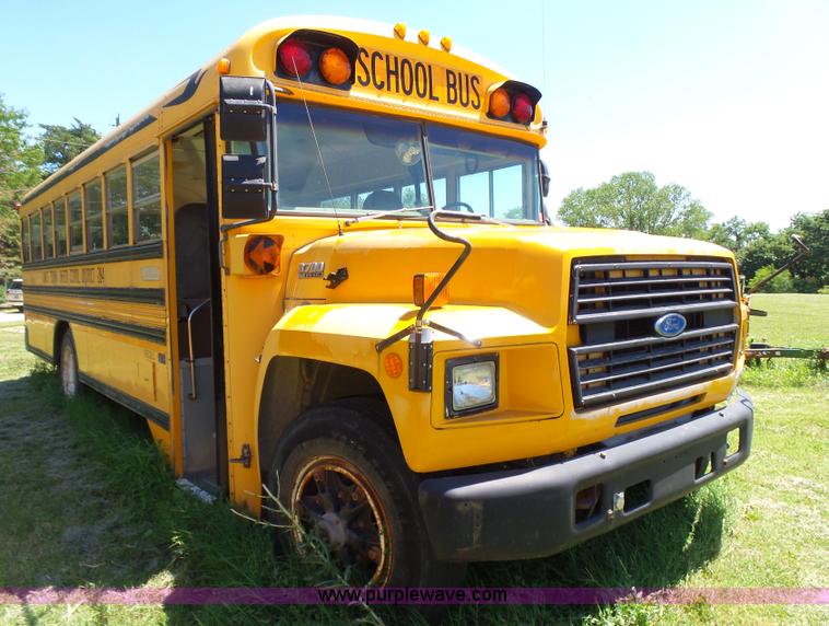 image for item K3140 1994 Ford B700 school bus