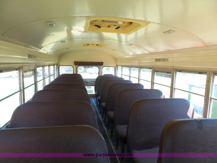 image for item K3140 1994 Ford B700 school bus