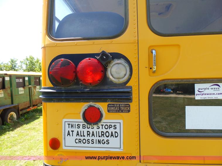 image for item K3140 1994 Ford B700 school bus