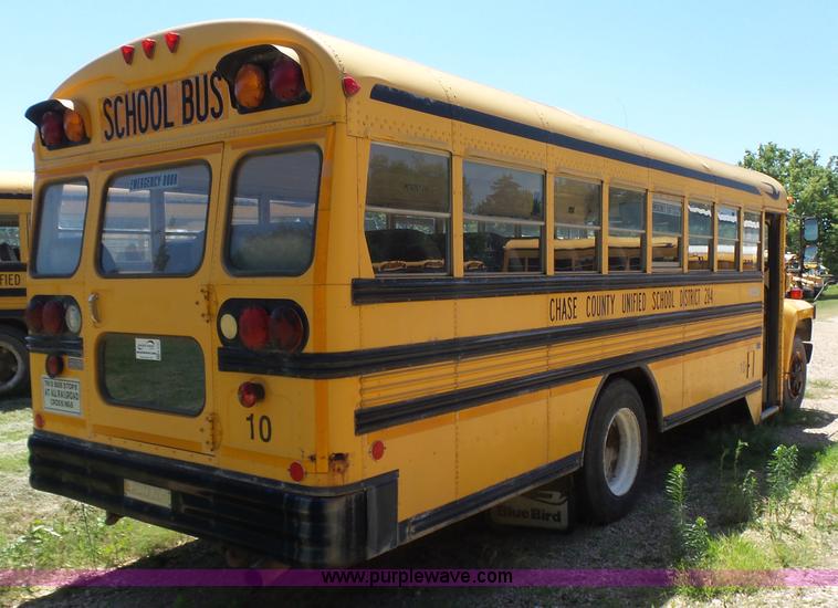 image for item K3141 1994 Ford B700 school bus