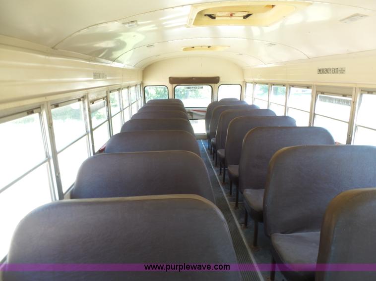 image for item K3141 1994 Ford B700 school bus
