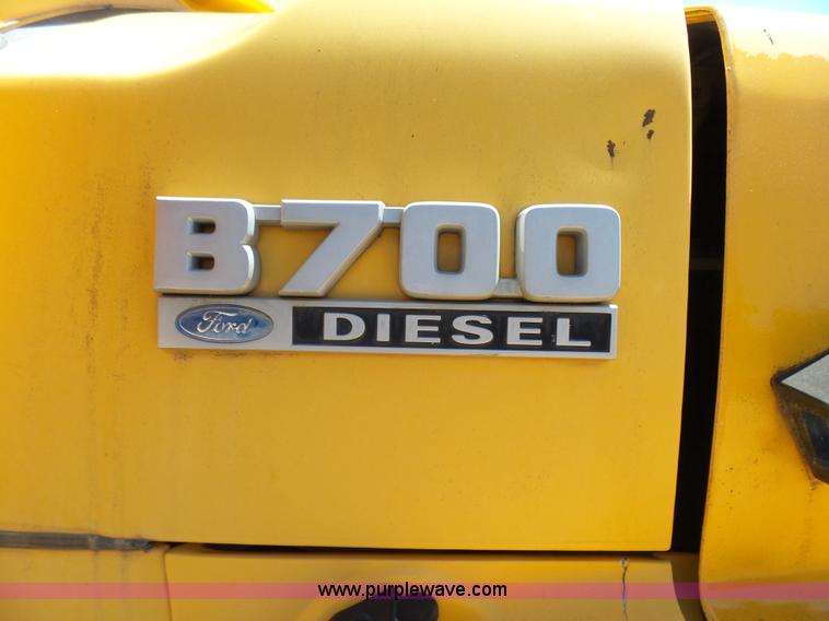 image for item K3141 1994 Ford B700 school bus