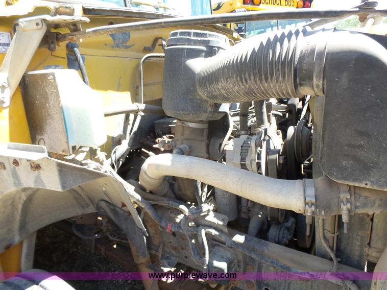 image for item K3141 1994 Ford B700 school bus