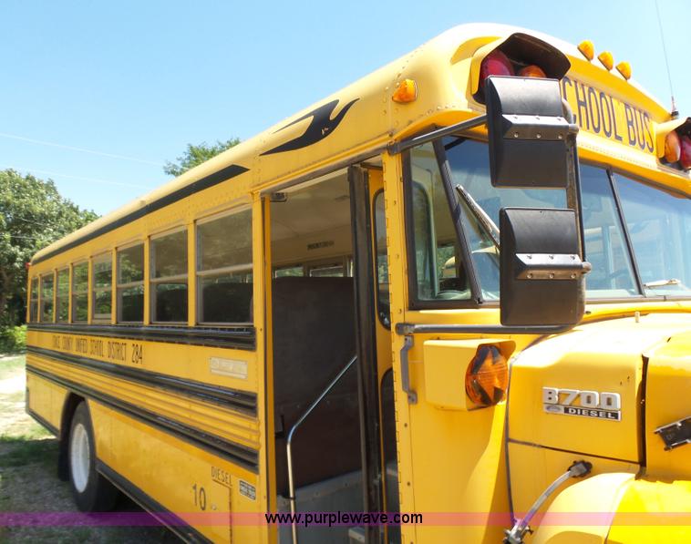 image for item K3141 1994 Ford B700 school bus