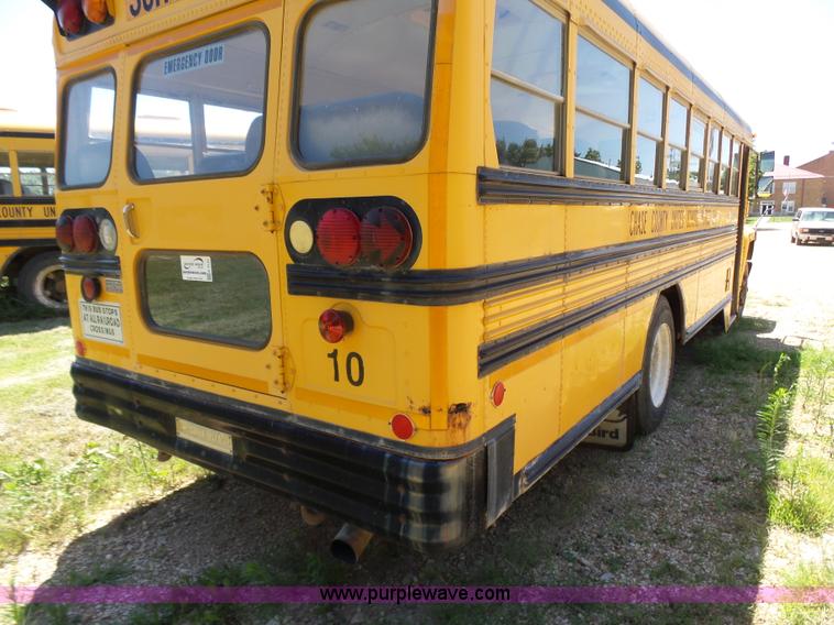 image for item K3141 1994 Ford B700 school bus