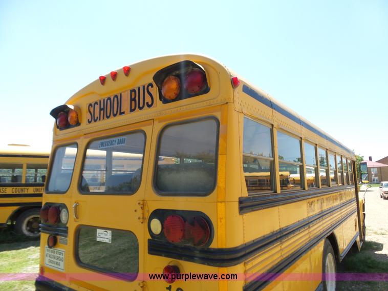 image for item K3141 1994 Ford B700 school bus