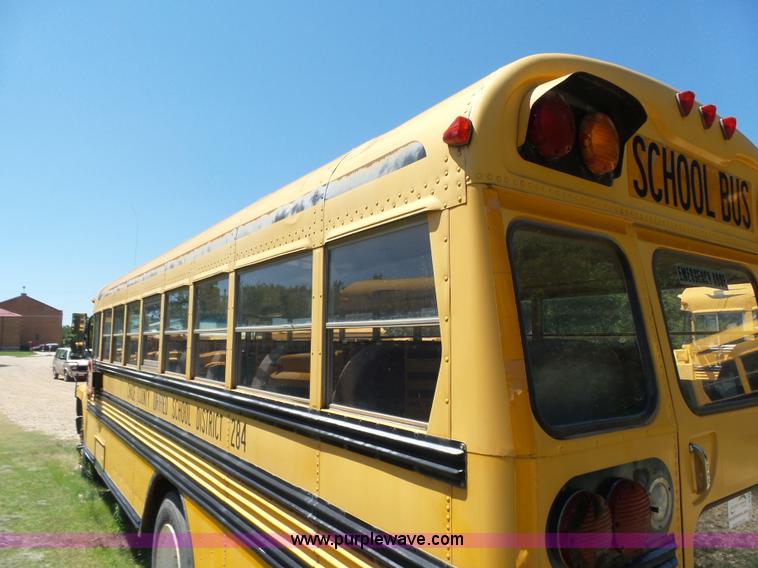 image for item K3141 1994 Ford B700 school bus