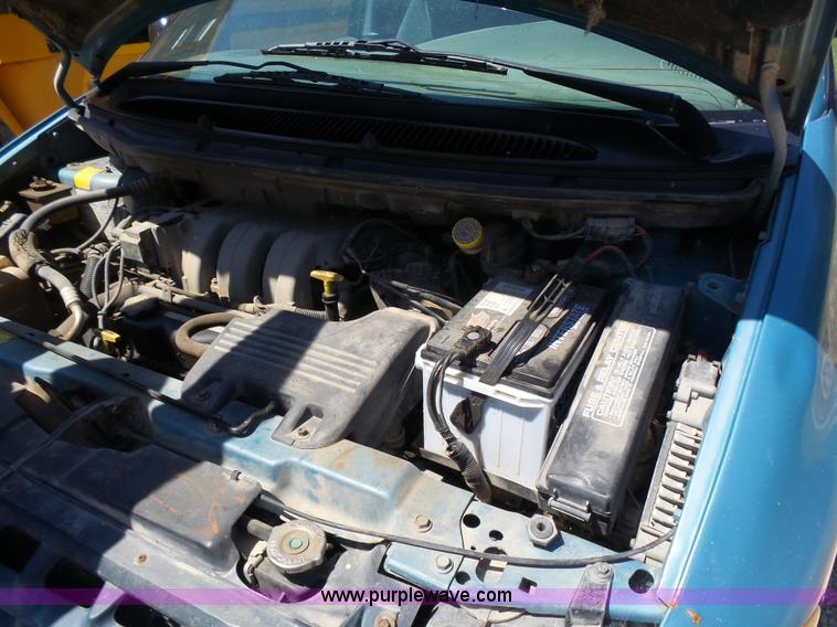 image for item K3142 1997 Plymouth Grand Voyager van