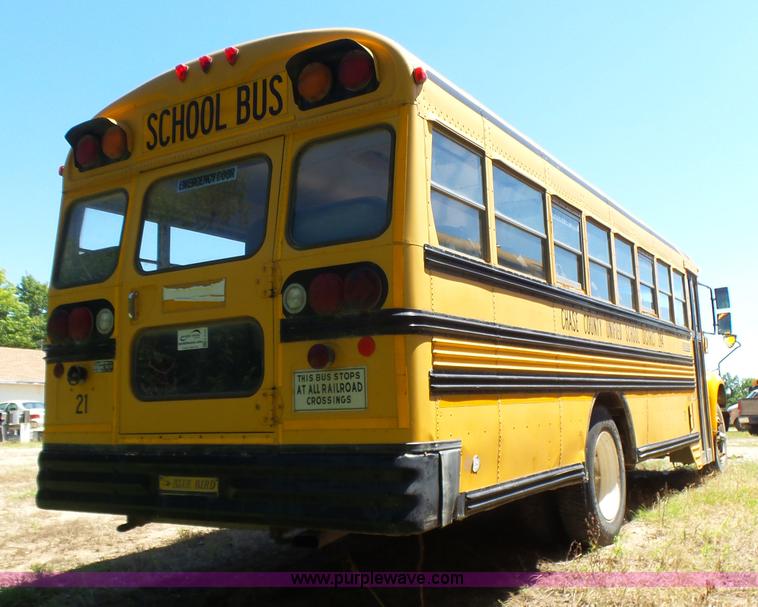 image for item K3143 1996 Ford B800 school bus