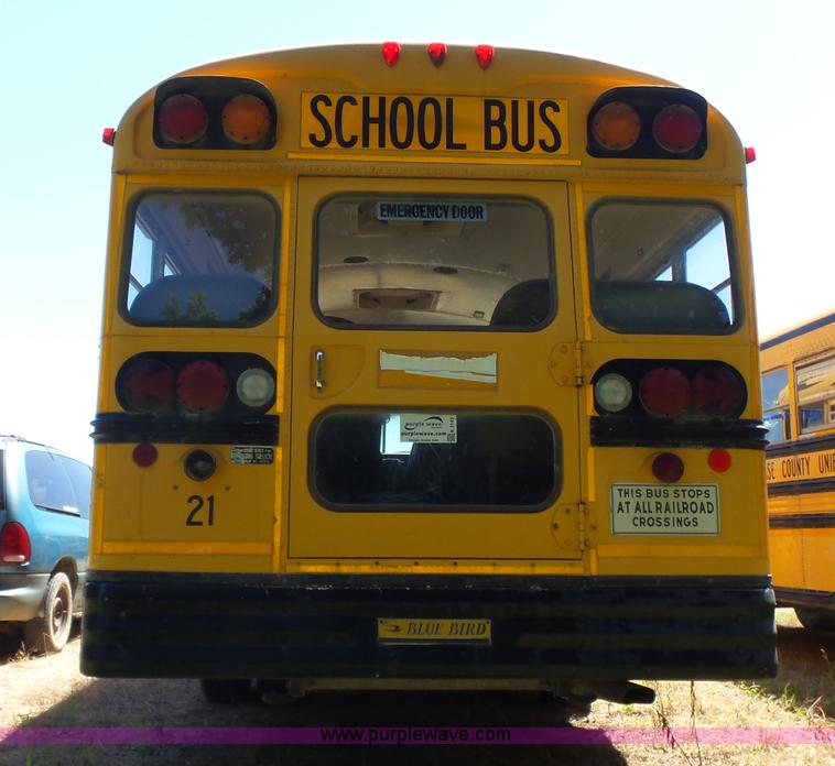 image for item K3143 1996 Ford B800 school bus