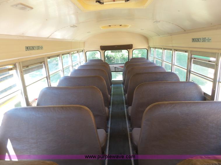 image for item K3144 1995 Ford B800 school bus