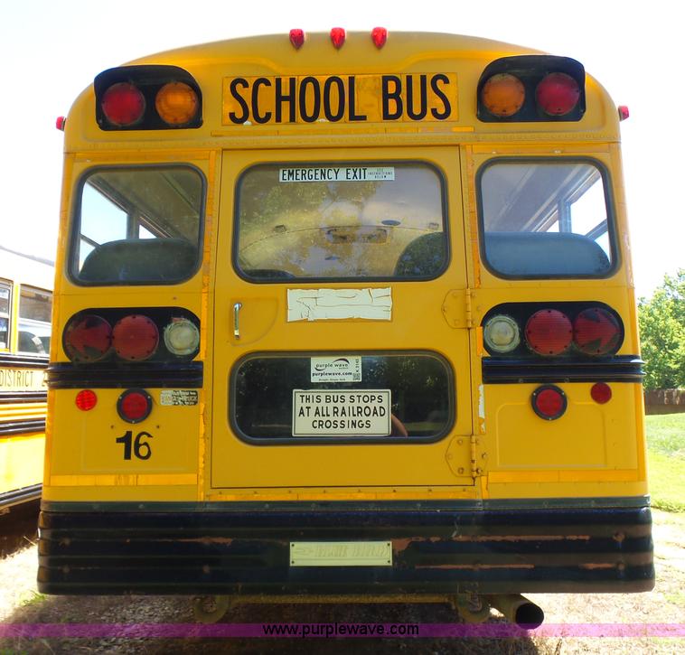 image for item K3145 1995 Ford B800 school bus