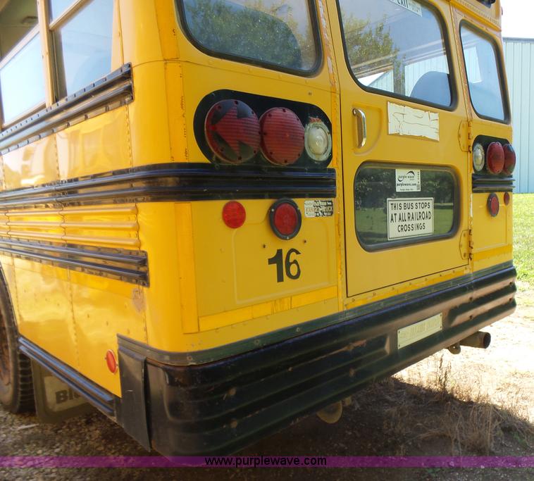 image for item K3145 1995 Ford B800 school bus