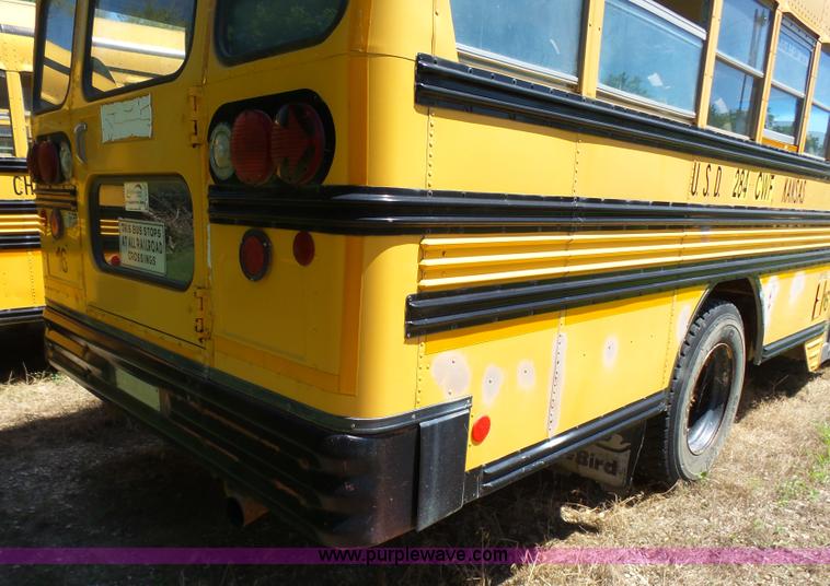 image for item K3145 1995 Ford B800 school bus