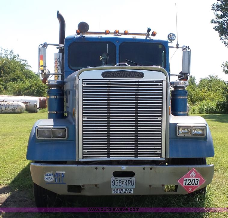 image for item K3480 1985 Freightliner fuel truck