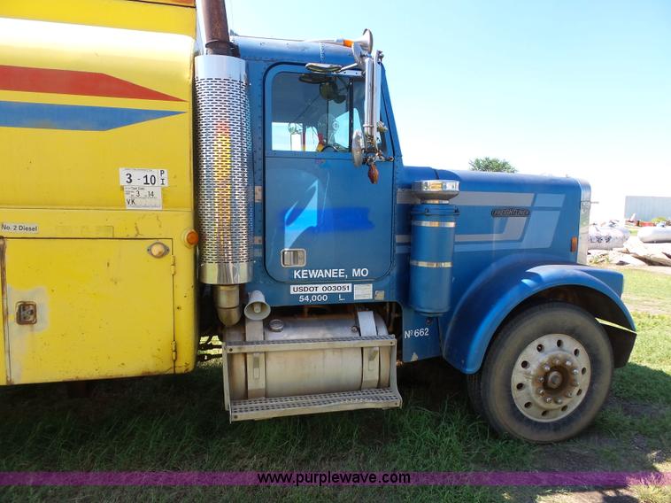image for item K3480 1985 Freightliner fuel truck
