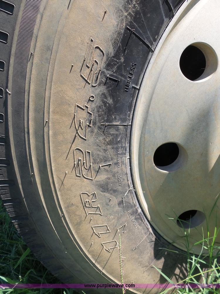 image for item K3480 1985 Freightliner fuel truck