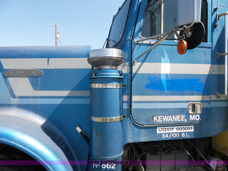 image for item K3480 1985 Freightliner fuel truck