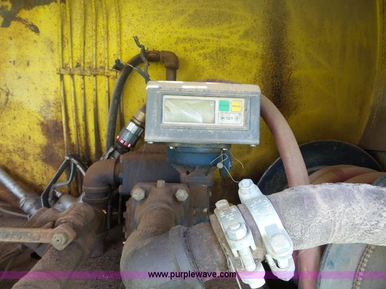 image for item K3480 1985 Freightliner fuel truck