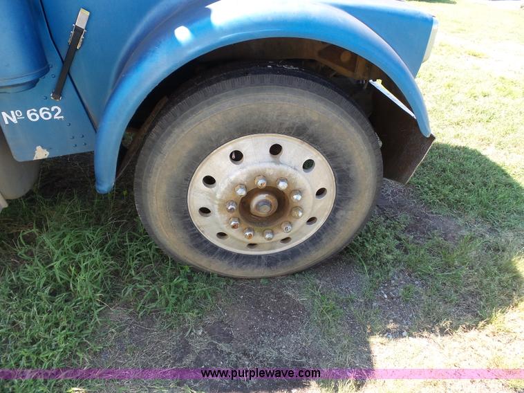 image for item K3480 1985 Freightliner fuel truck