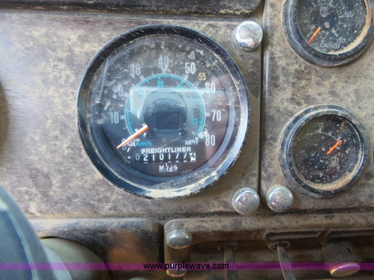 image for item K3480 1985 Freightliner fuel truck