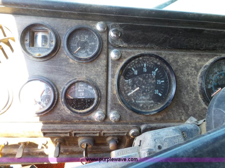 image for item K3480 1985 Freightliner fuel truck