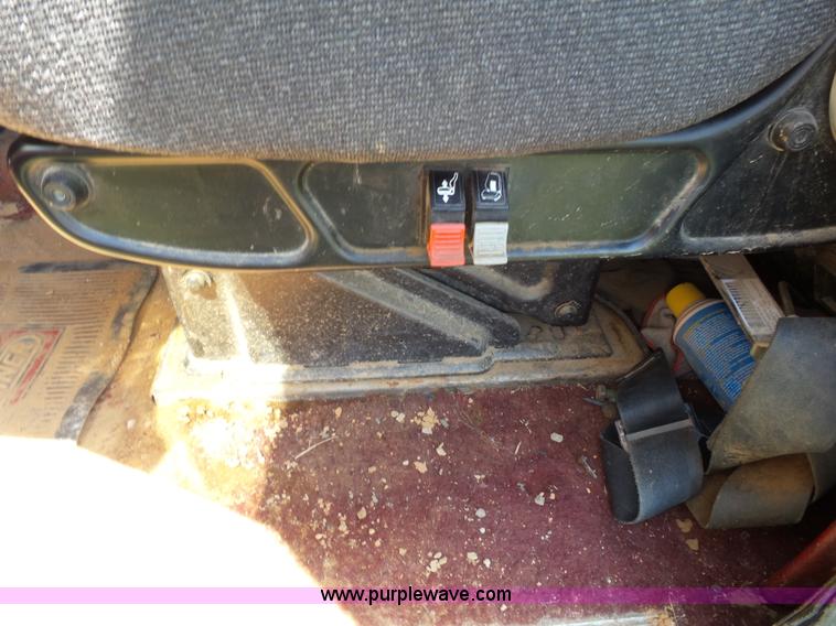 image for item K3480 1985 Freightliner fuel truck