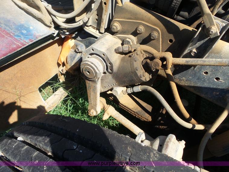 image for item K3480 1985 Freightliner fuel truck