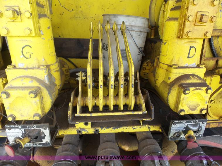 image for item K3481 2002 Freightliner FL70 fuel truck