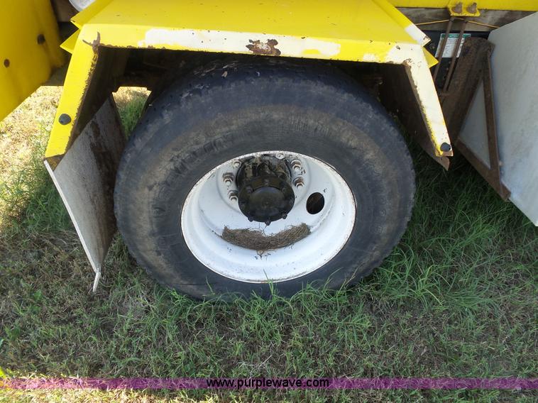 image for item K3481 2002 Freightliner FL70 fuel truck