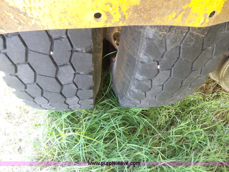 image for item K3481 2002 Freightliner FL70 fuel truck