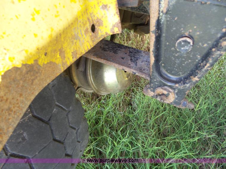 image for item K3481 2002 Freightliner FL70 fuel truck