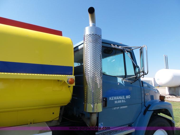image for item K3481 2002 Freightliner FL70 fuel truck