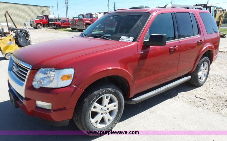 image for item K4696 2010 Ford Explorer SUV