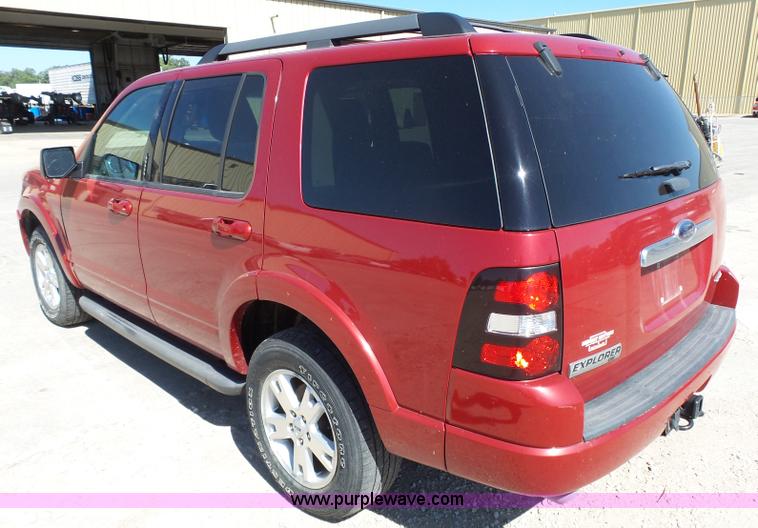image for item K4696 2010 Ford Explorer SUV