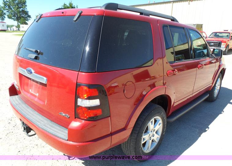 image for item K4696 2010 Ford Explorer SUV