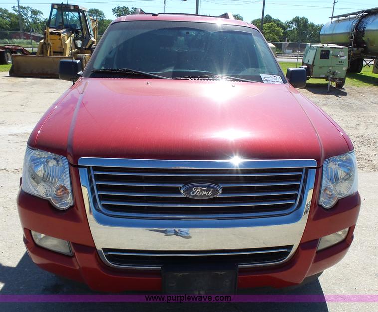 image for item K4696 2010 Ford Explorer SUV