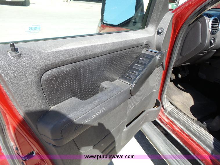 image for item K4696 2010 Ford Explorer SUV